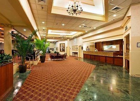 Holiday Inn Huntsville Downtown ภายนอก รูปภาพ